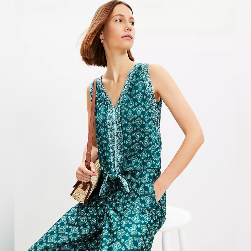 Emerald Floral Medallion Tie Front V-Neck Shell from LOFT - NWT